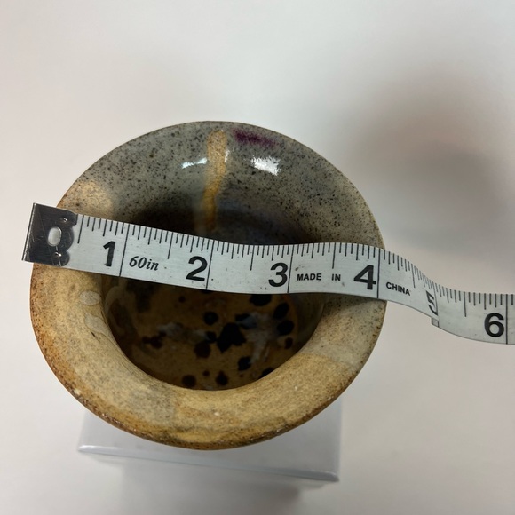 Earthy Vintage Handcrafted Pottery Planter/Pencil Holder/Toothbrush candle - Picture 7 of 8